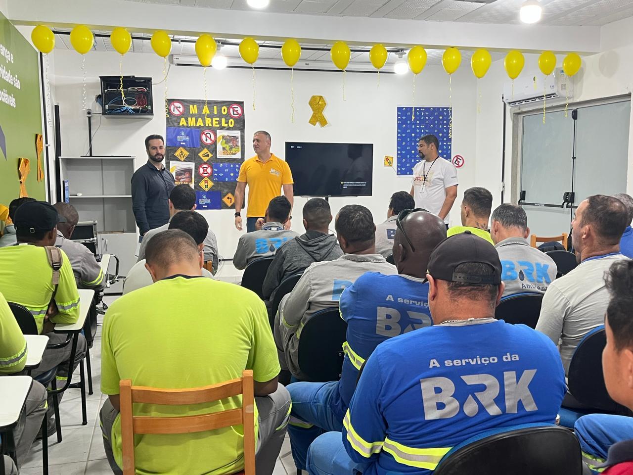 Mobilidade Urbana realiza palestra sobre segurança viária para funcionários da BRK Macaé-RJ