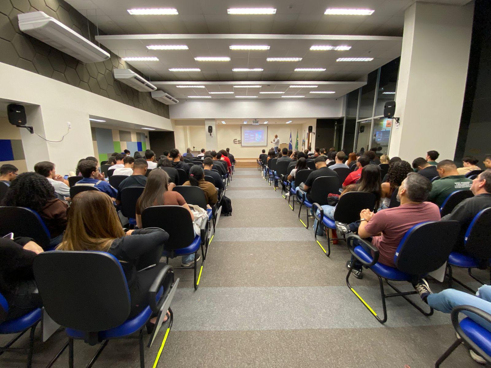 Palestra da BRK abre programação da Semana de Engenharia da Estácio, em Macaé